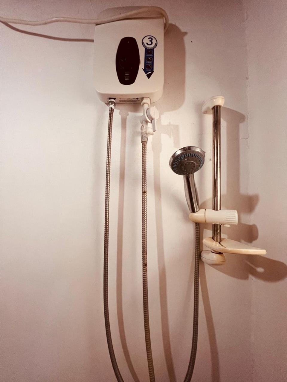 Sunset View Hostel - 써니사이드 모알보알 게스트 하우스 Moalboal Exterior foto